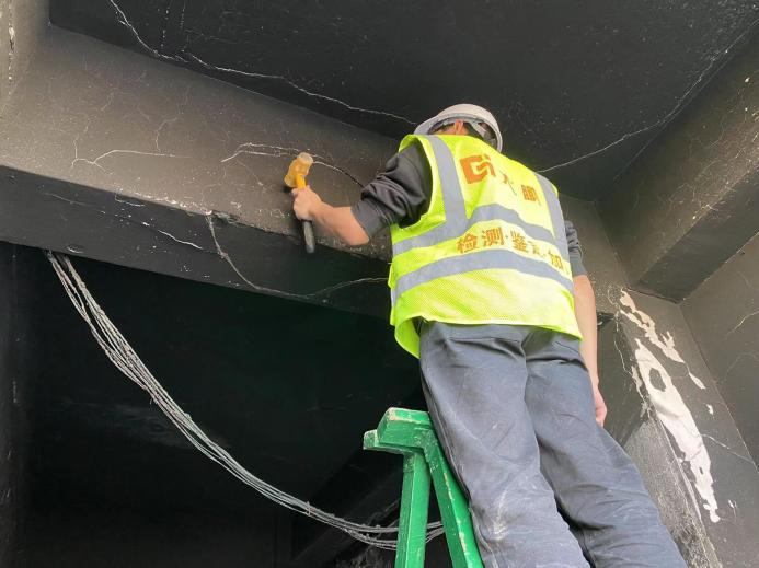 梁构件锤击.png 梁构件锤击.png