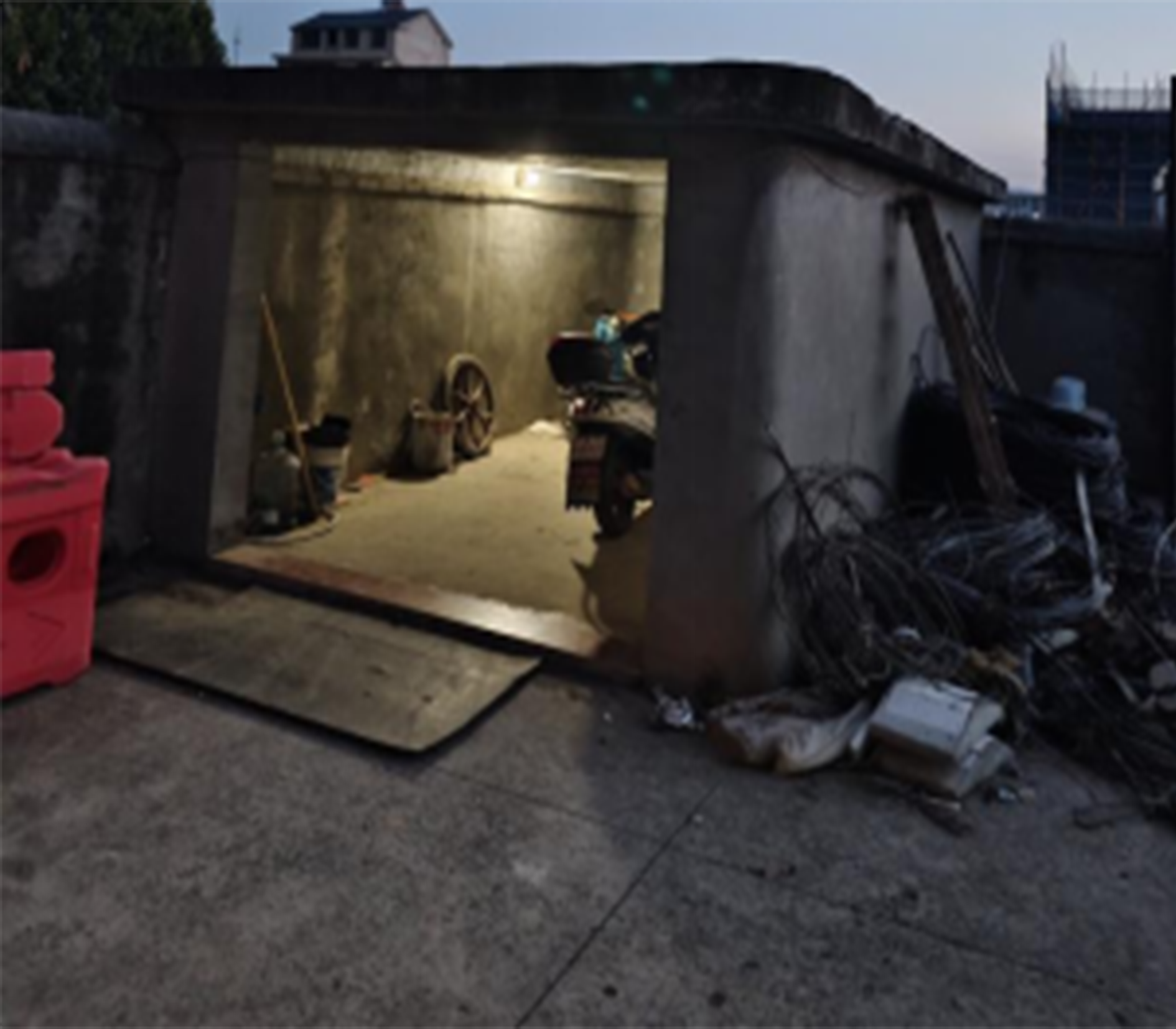 湖北省黄冈市某房屋车库完损性鉴定项目